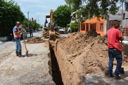 Trabaja COMAPA en la reparación tubería de la ciudad EnLíneaDirecta info