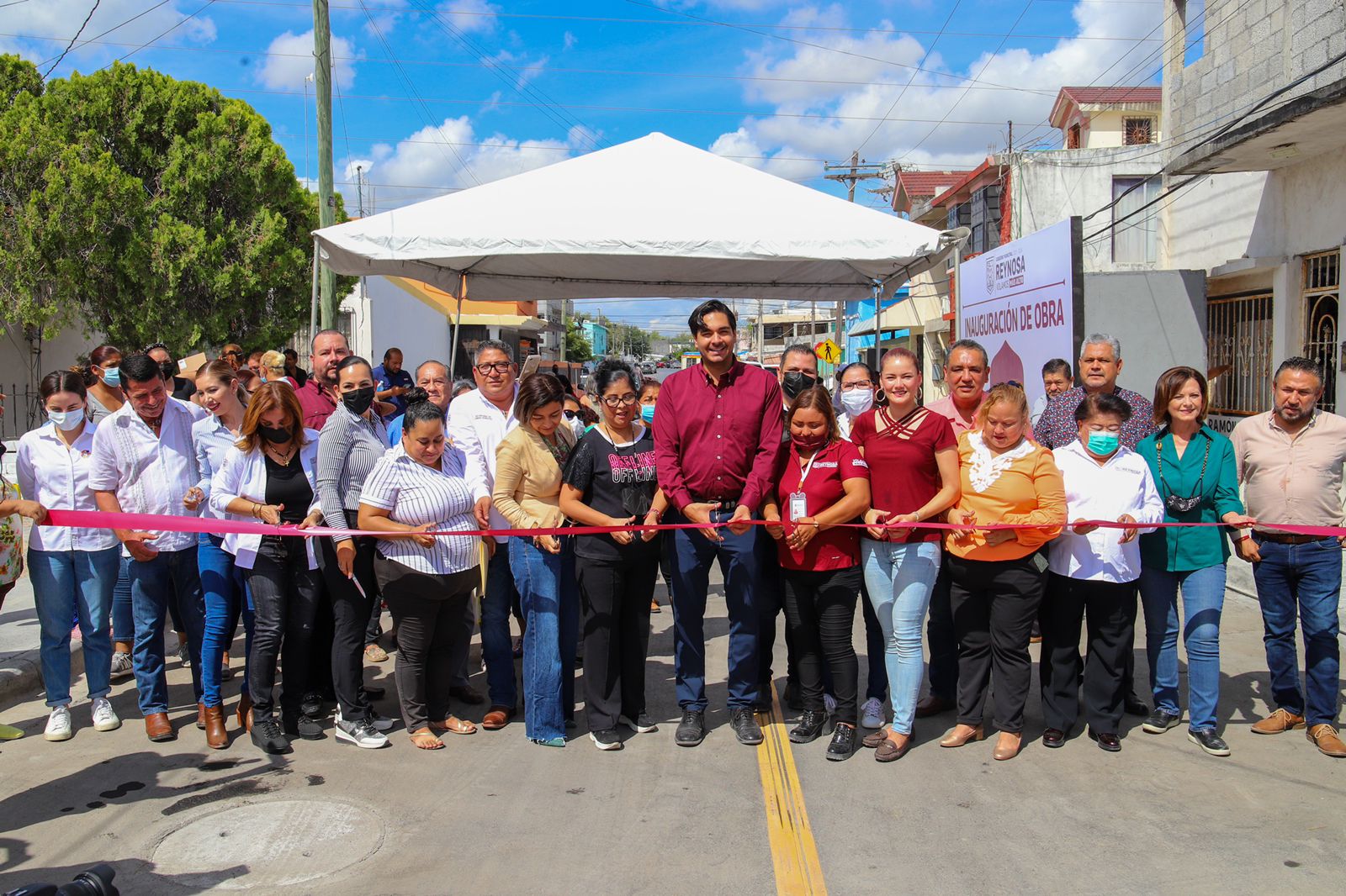 Inauguró Carlos Peña Ortiz pavimentación hidráulica con vecinos de La