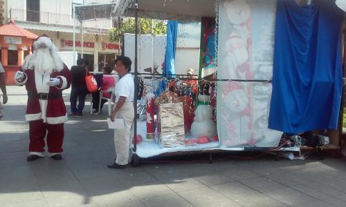 Ayuntamiento ha otorgado 30 permisos a vendedores por festejo del Día de la Virgen de Guadalupe