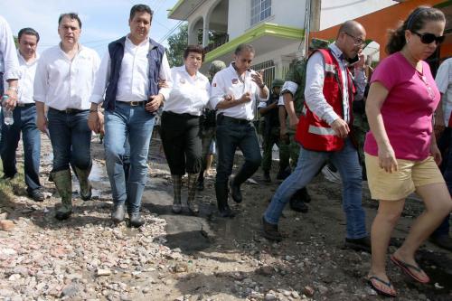 Magdalena Peraza acompaño al Gobernador en recorrido en zonas afectadas por las lluvias