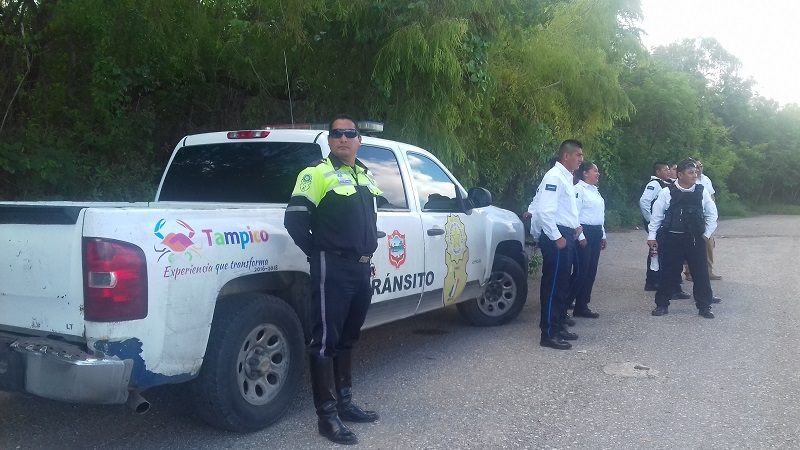 Capacitan a 84 elementos de la PEA para evitar accidentes viales al acudir a llamados de la población