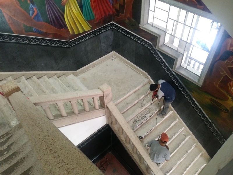 Continíºan trabajos de remodelación en Palacio Municipal de Tampico