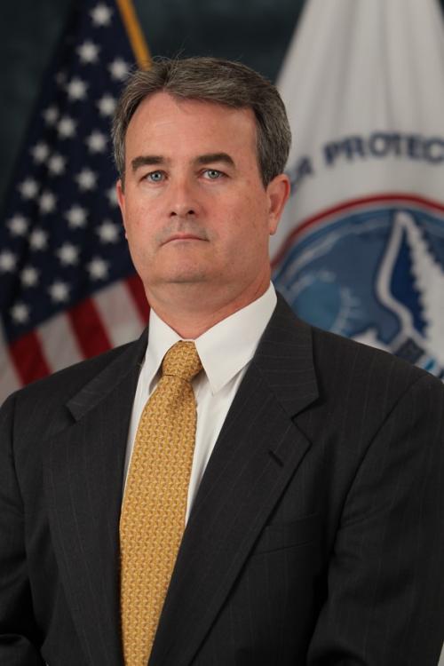 Nombran a ejecutivo subdirector de operaciones en comercio de CBP en Laredo