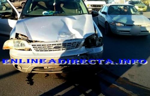 Accidente vial deja daños sobre libramiento Monterrey