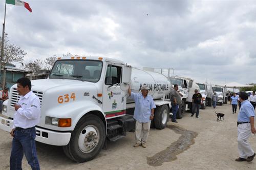 Proveen agua a 26 colonias y 7 ejidos alejados