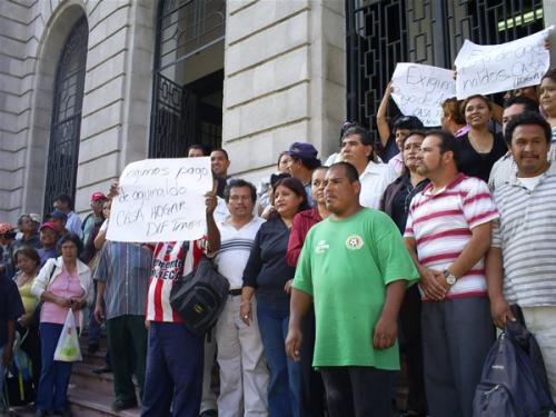 Pagan aguinaldo a empleados municipales de Tampico