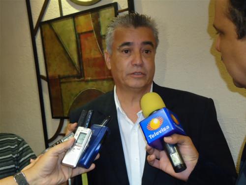 Reubicarán a más de 600 familias que habitan sobre ductos de PEMEX