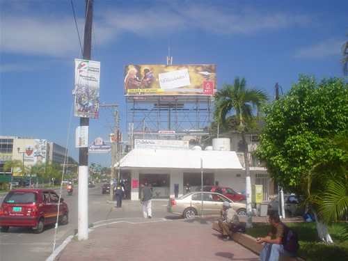 Mayor supervisión a espectaculares