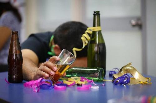 Año nuevo, la fecha  más alta para el consumo de alcohol
