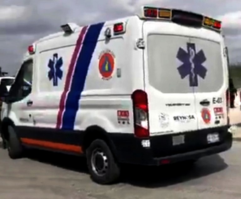 Auxilian a persona lesionada en concurrida colonia popular