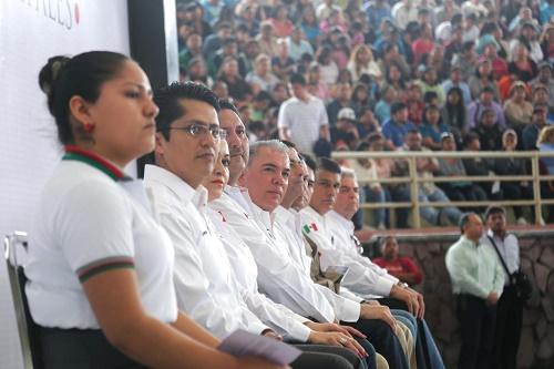 Becas municipales, garantía de educación y progreso
