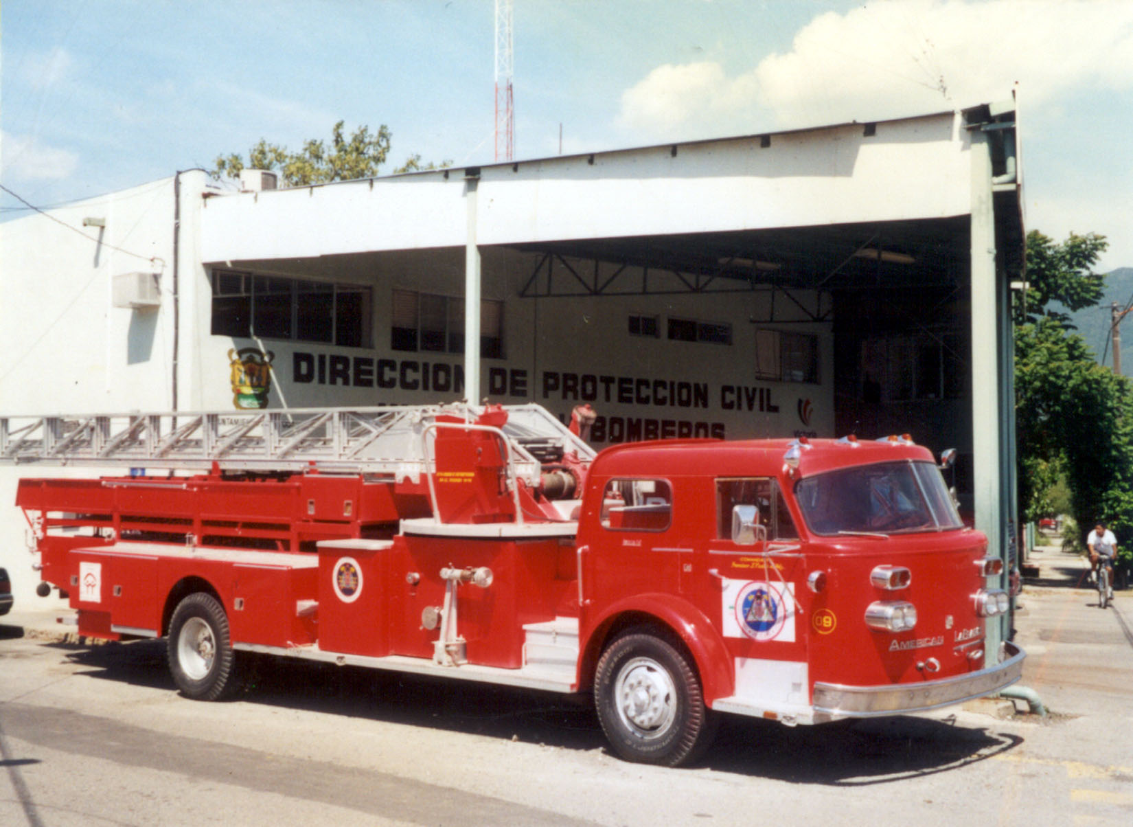 Bomberos dan agua a victorenses