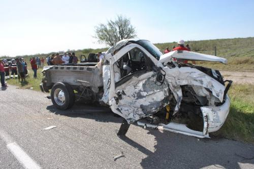 Deja choque dos muertos