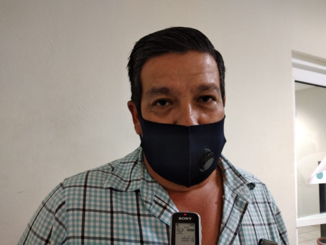 Visitan ejidos afectados por las inundaciones