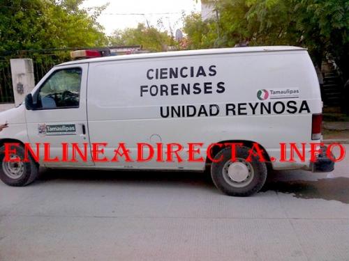 Encuentran a persona muerta en exterior de vivienda