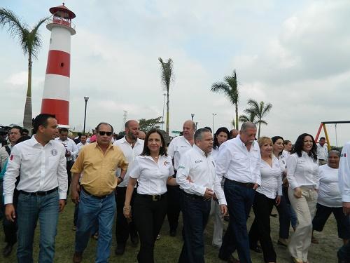 El gobernador del estado y el alcalde inauguraron la rehabilitación del Faro de la Morelos