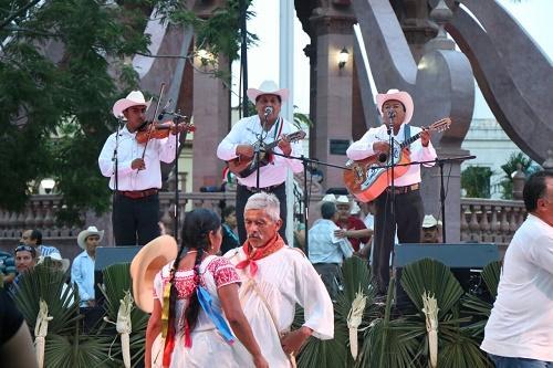 “Nuestra cultura, con sus tradiciones y su folclore, es un elemento de cohesión que debemos preservar y engrandecer’’: Gustavo Torres.