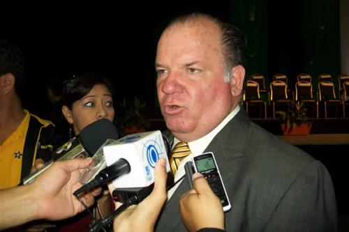 Difícil panorama vislumbra el sector automotriz este año