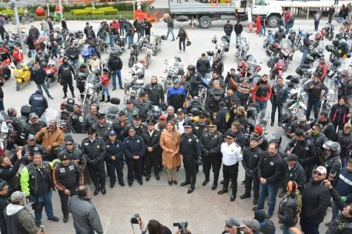 Hermandad Motociclista visita a alcaldesa Maki Ortiz