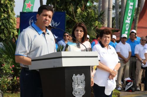 Participa Magdalena Peraza en el torneo