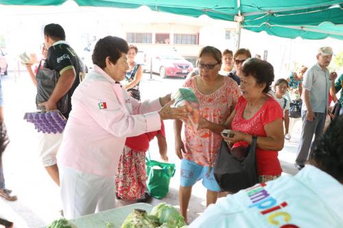 Apoya gobierno de Tampico economía familiar con abarrotes y artículos escolares a bajo costo