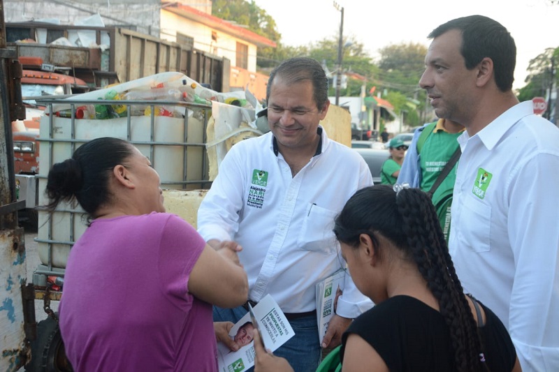 Vamos por mas pavimentación, drenaje y obra idráulica en Tancol y la Paz: Alejandro Acevedo