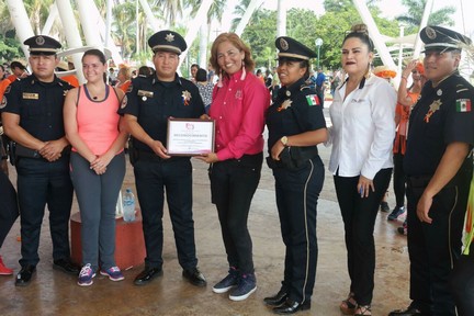 Pilares de la Salud reconoce el trabajo de la Gendarmería
