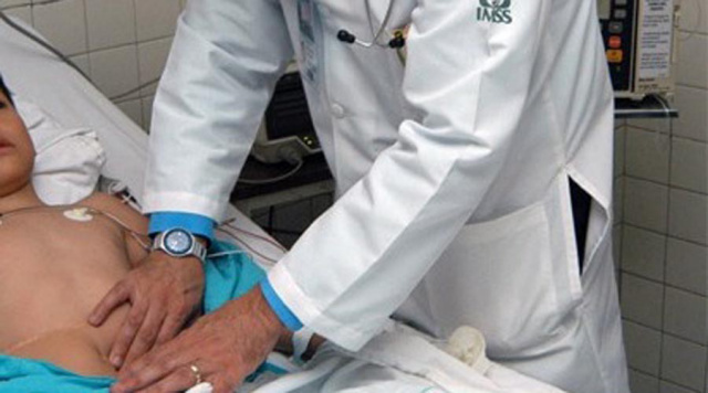 Infecciones intestinales mandan al hospital a 5 572 personas en primer semana de vacaciones