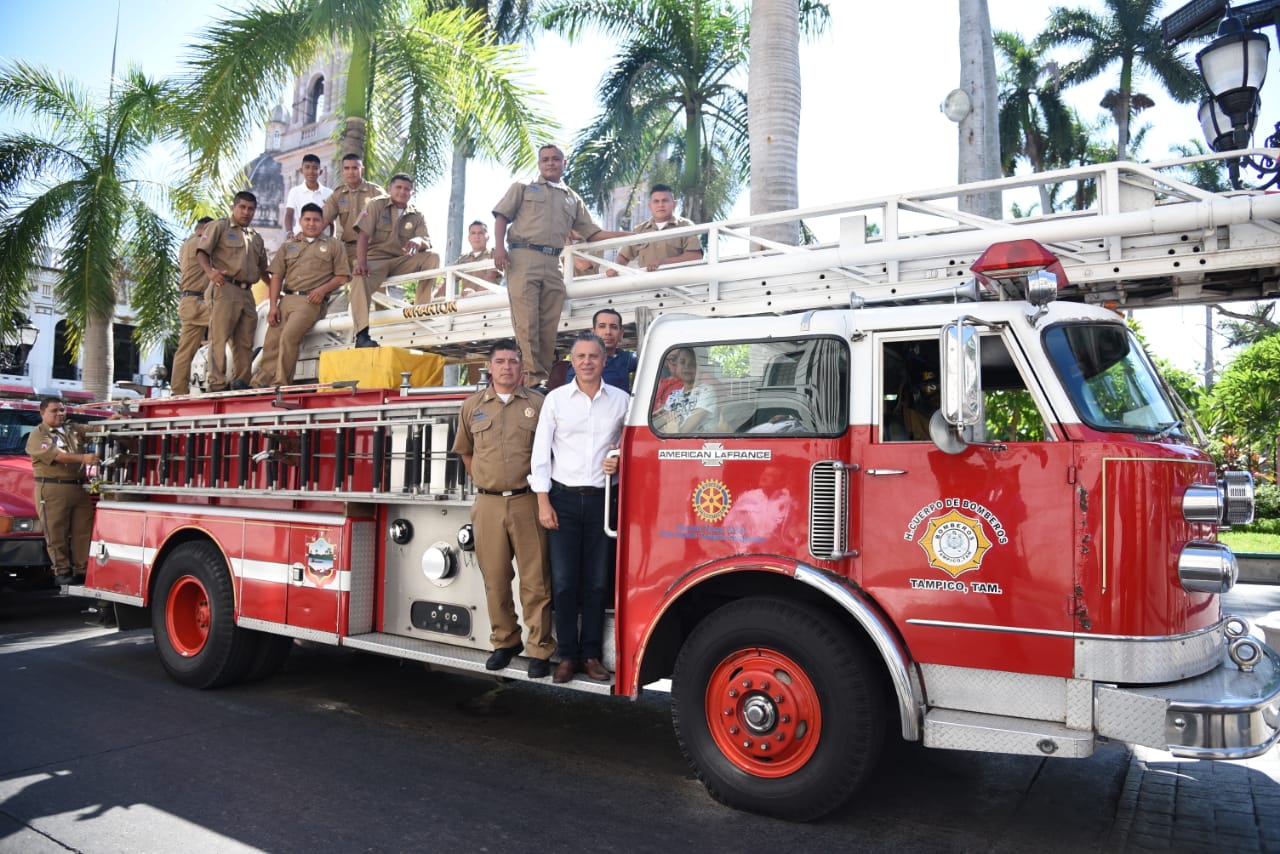 *Reconoce Chucho Nader Labor de los Bomberos de Tampico