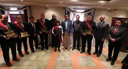 Reconocen a deportistas matamorenses al entronizarlos al salon de la fama