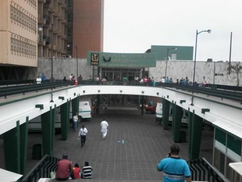 La falta de mantenimiento en instalaciones del IMSS origina que áreas del hospital no tengan aire acondicionado