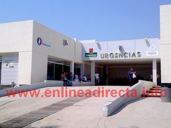 Internan a persona en nosocomio tras sufrir accidente vial