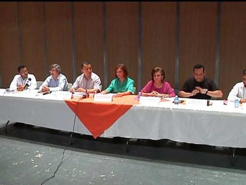 “Un tutú muy apretado”, a una sola voz.