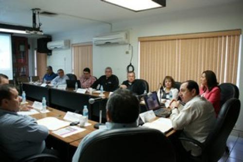 Buscan a mujeres para reducir la desigualdad de género en órganos electorales