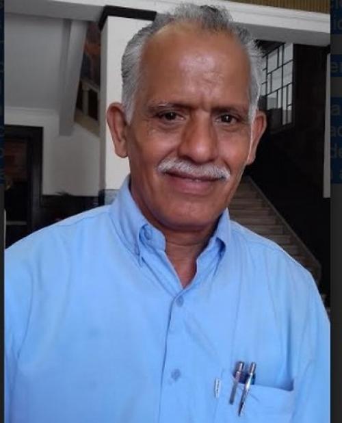 Dan certeza jurídica a 7 propietarios de estanquillos de periódicos de que estarán en los nuevos mercados municipales