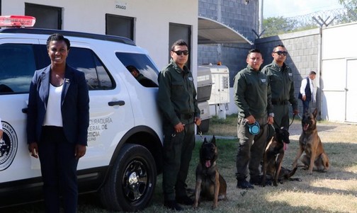 Piden a Cónsul œgringo intervenga para frenar abusos en contra de migrantes deportados