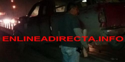 Pierde el control de su unidad en concurrido boulevard