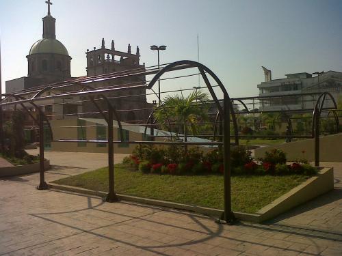 Pide regidor de Madero, Ricardo Villarreal expropiar la obra de la plaza.