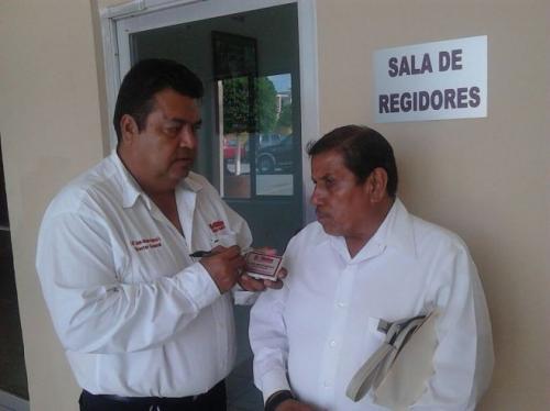 Niegan gasolina a regidor petista Daniel Treviño en VH