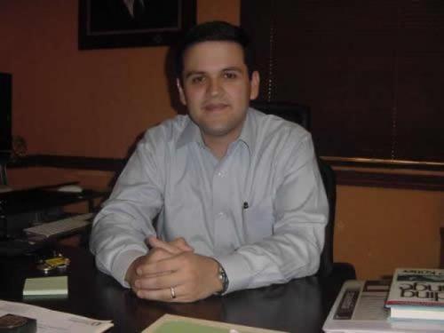 Maquiladoras piden trabajadores solo con preparatoria terminada o trunca