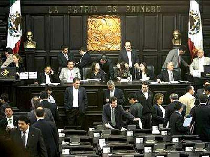 Cita el Senado al gabinete de seguridad por masacre de Juárez