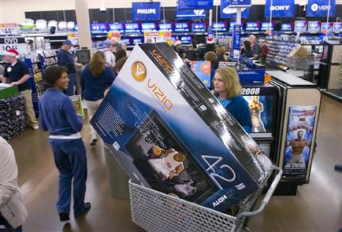 Venezolanos hacen compras de pánico