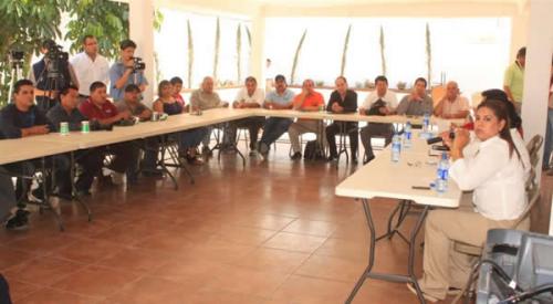 Comunicadores urgen seguridad a candidatos del PRI