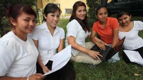 Diseña el Sistema DIF esquema para fomentar en los adolescentes el interés por la educación