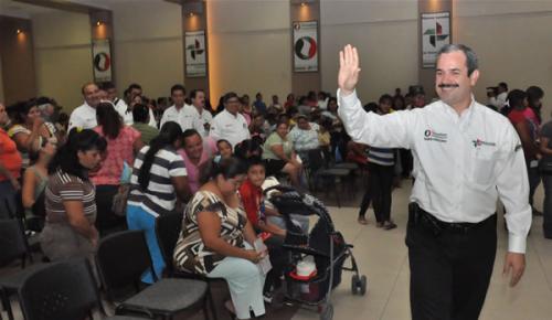 Oportunidades, producto del esfuerzo de neolaredenses: Benjamín Galván