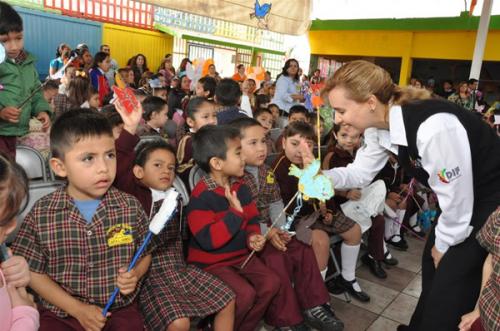 Programa “Contigo y con amor, sí puedo transformar mi escuela”, llega al Jardín de Niños Justa L. Garza