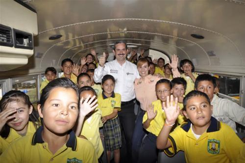 Transporte gratuito para el cobro de becas