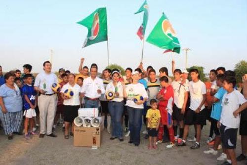 Fórmula Priista recorre colonias de Matamoros casa por casa