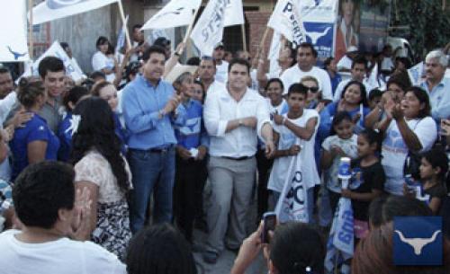 Solo queremos una vida mejor piden colonos a Cabeza de Vaca