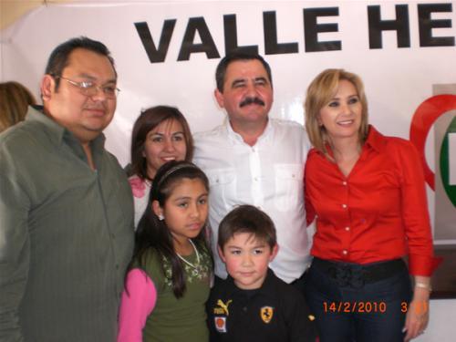 Lic. Cesar Emilio posible para la secretaria del Ayuntamiento en VH